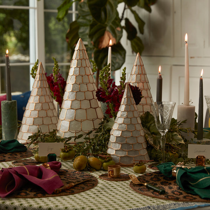 JB + Veranda:  "Traditional with a Twist" Holiday Tablescape