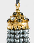 Hanging pearl tassel, grey