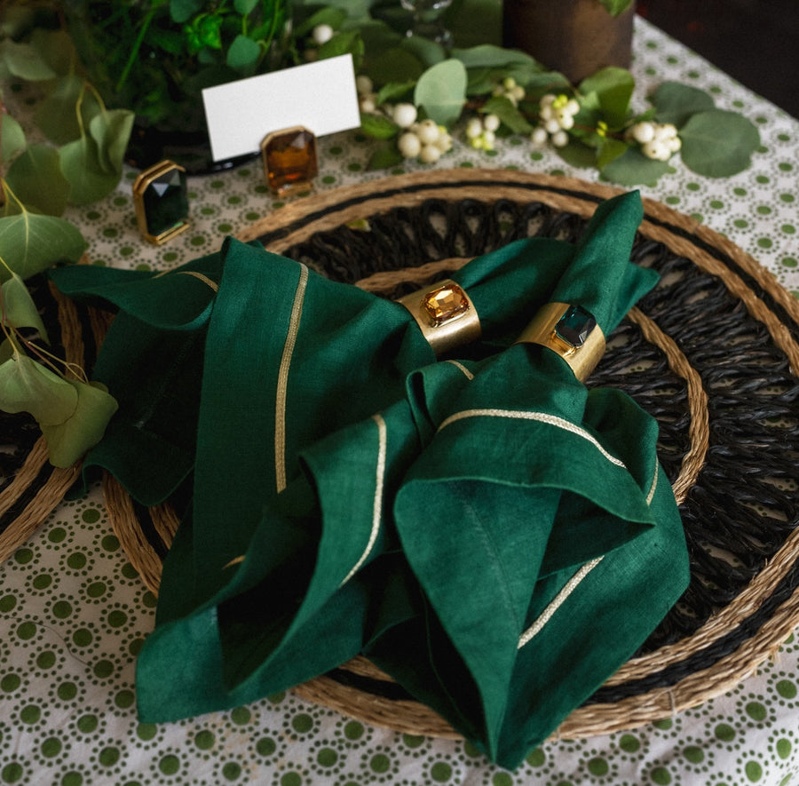 Build Your Unique Tablescape
