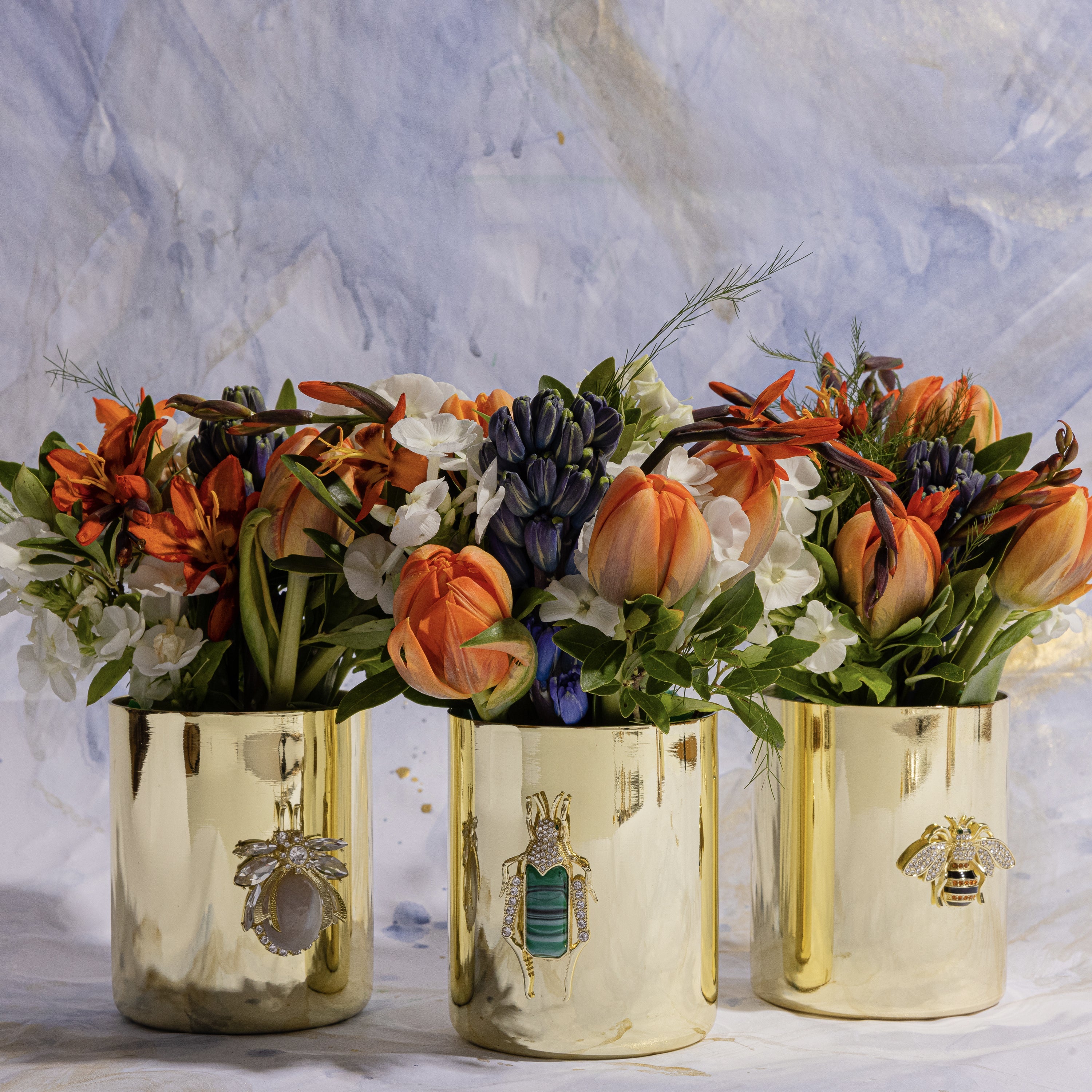 Stripey bee pot, large