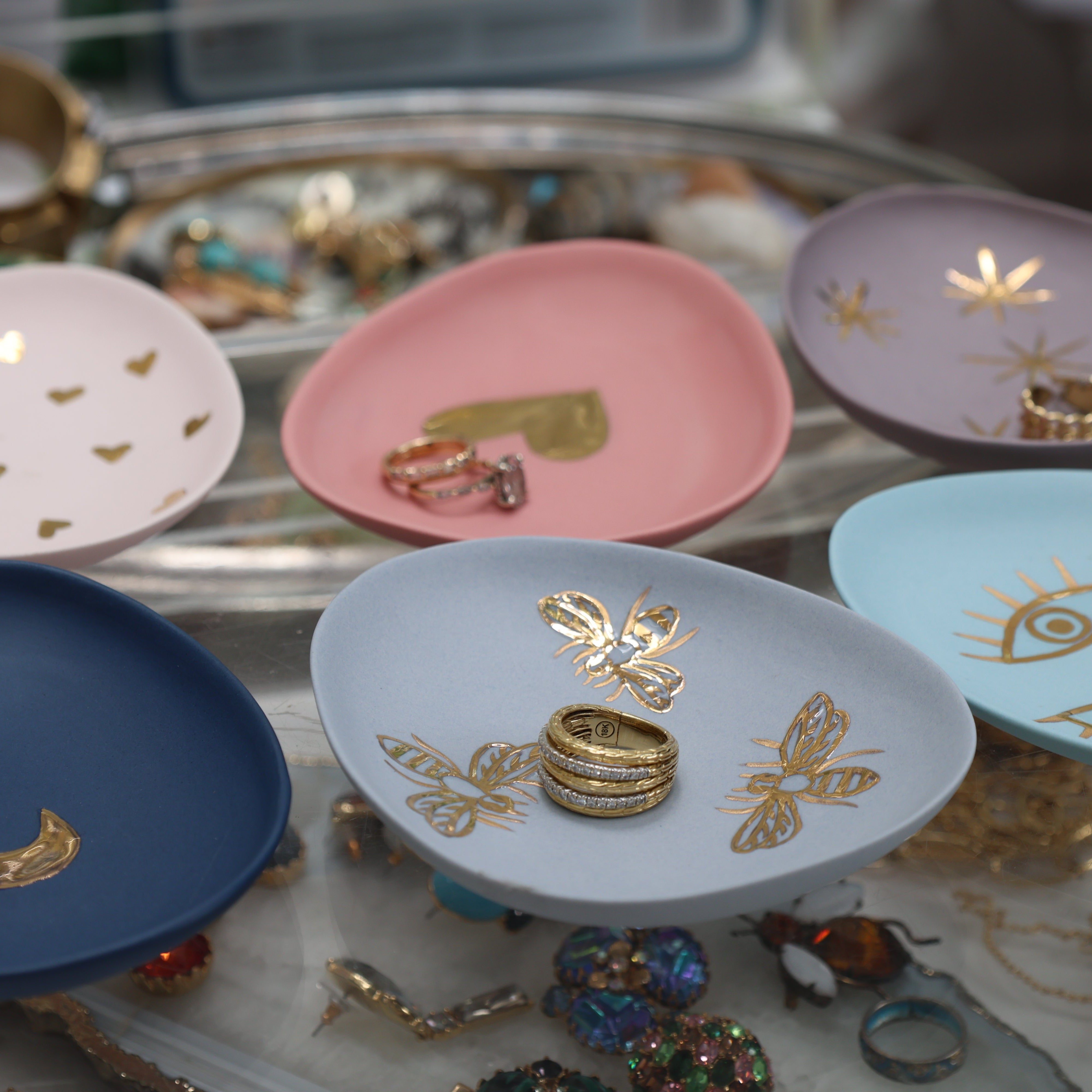 Bee porcelain ring dish