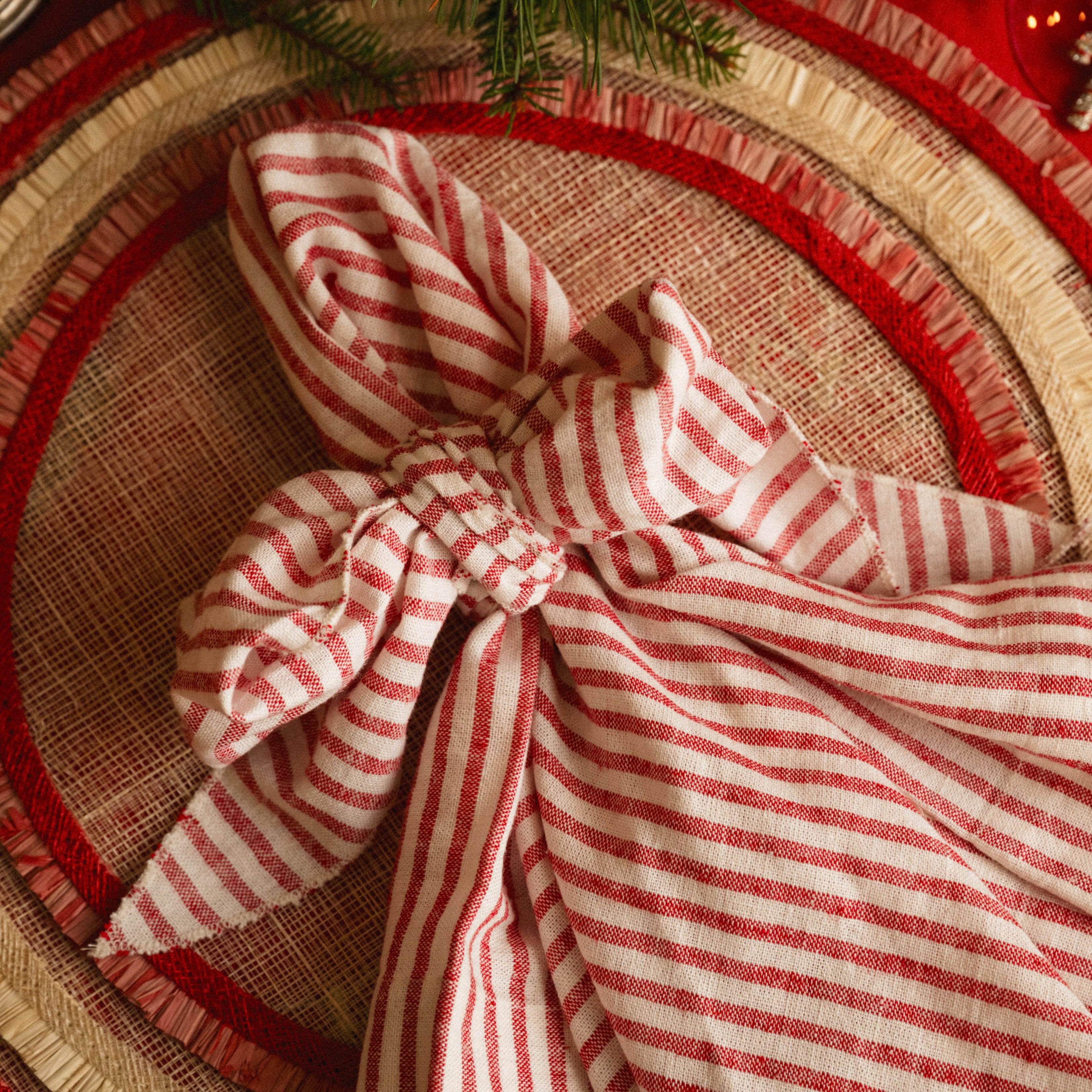 Bow linen napkin, red stripe, set of two