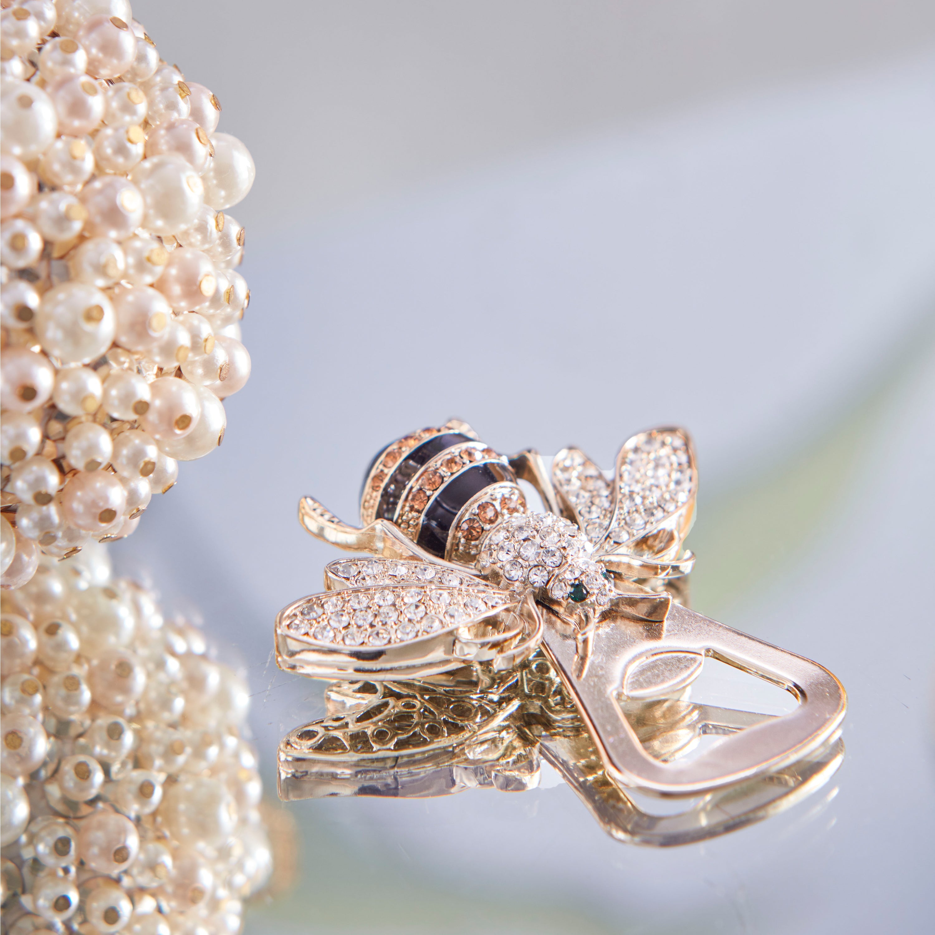 Stripey bee bottle opener