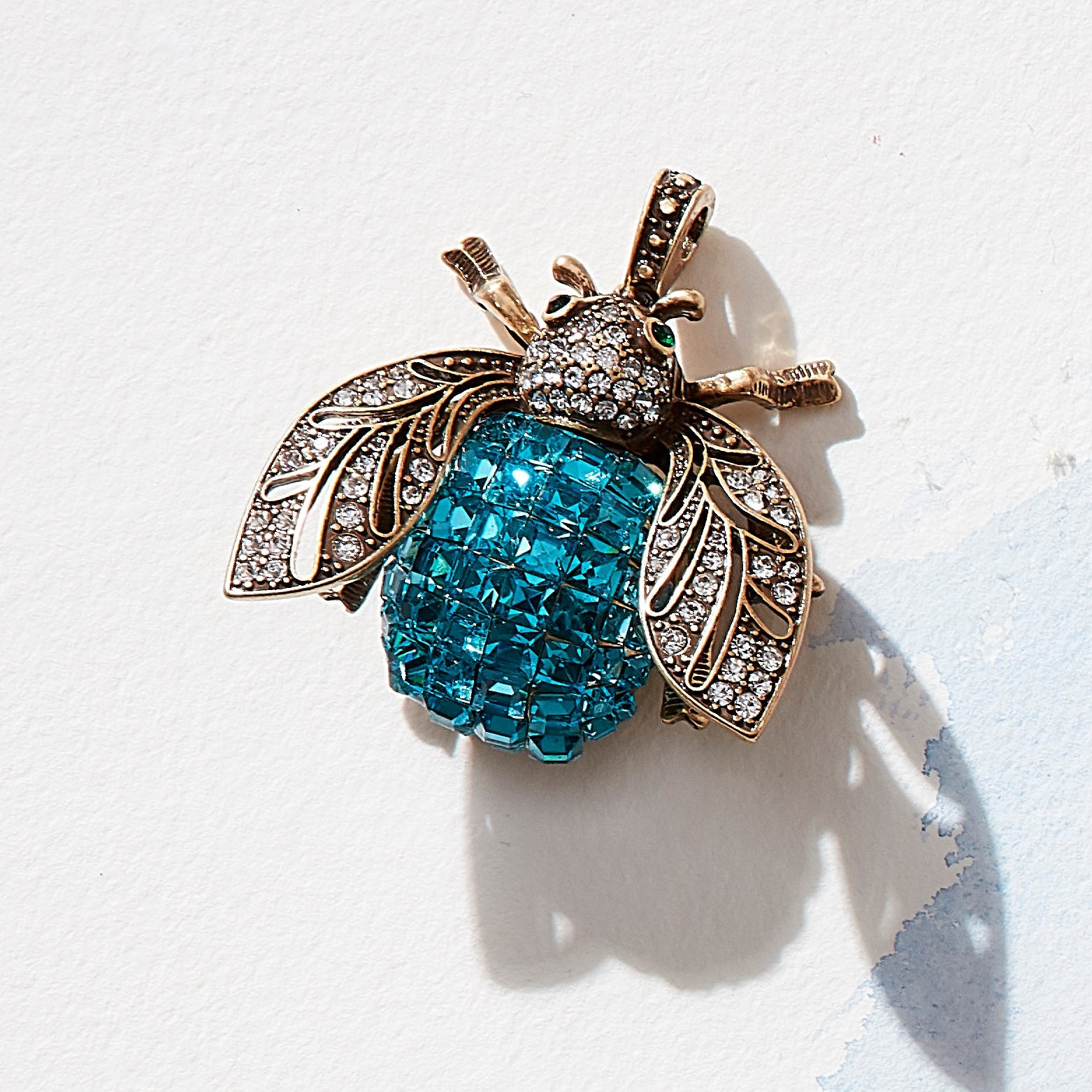Sparkle bee hanging ornament, turquoise