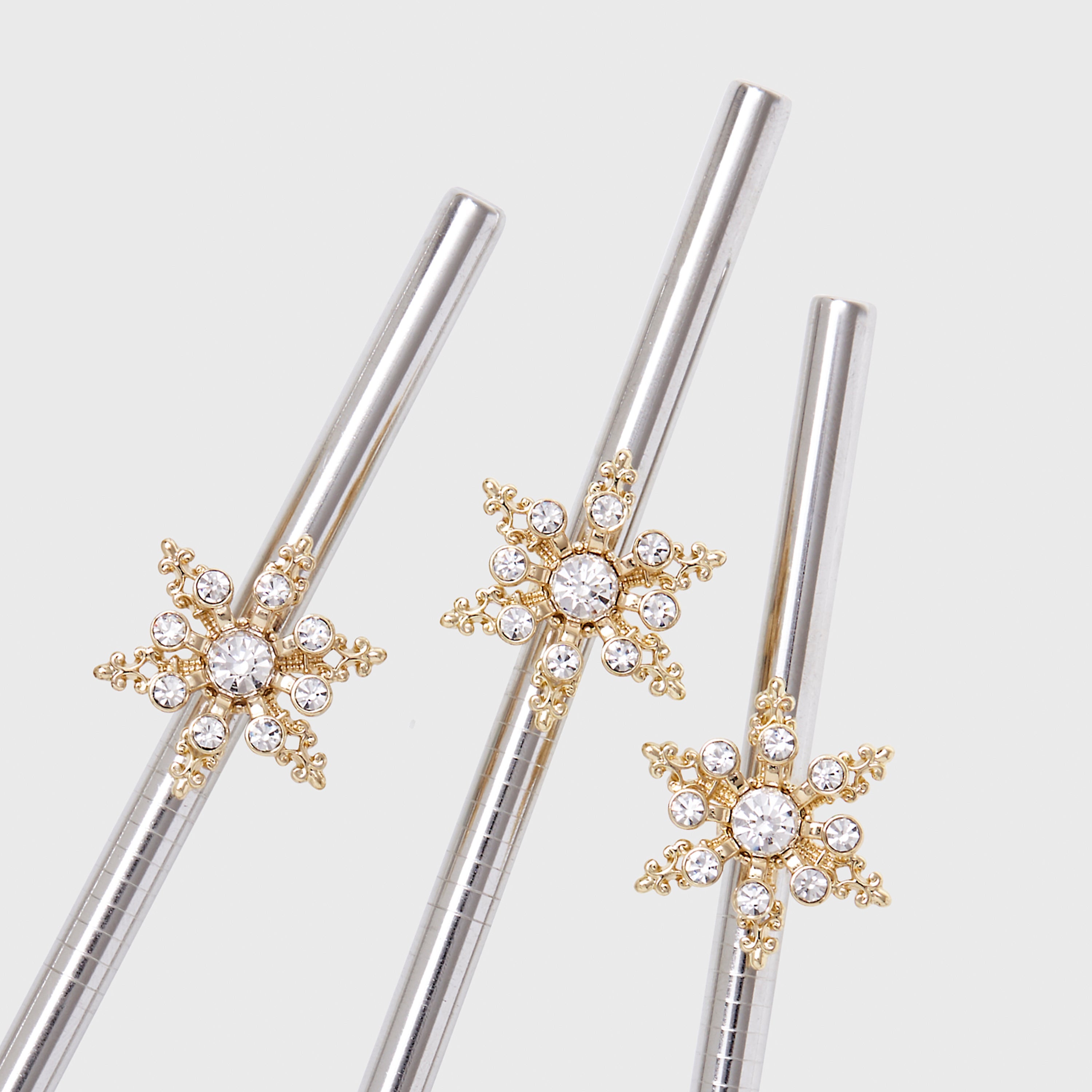 Snowflake metal cocktail straws