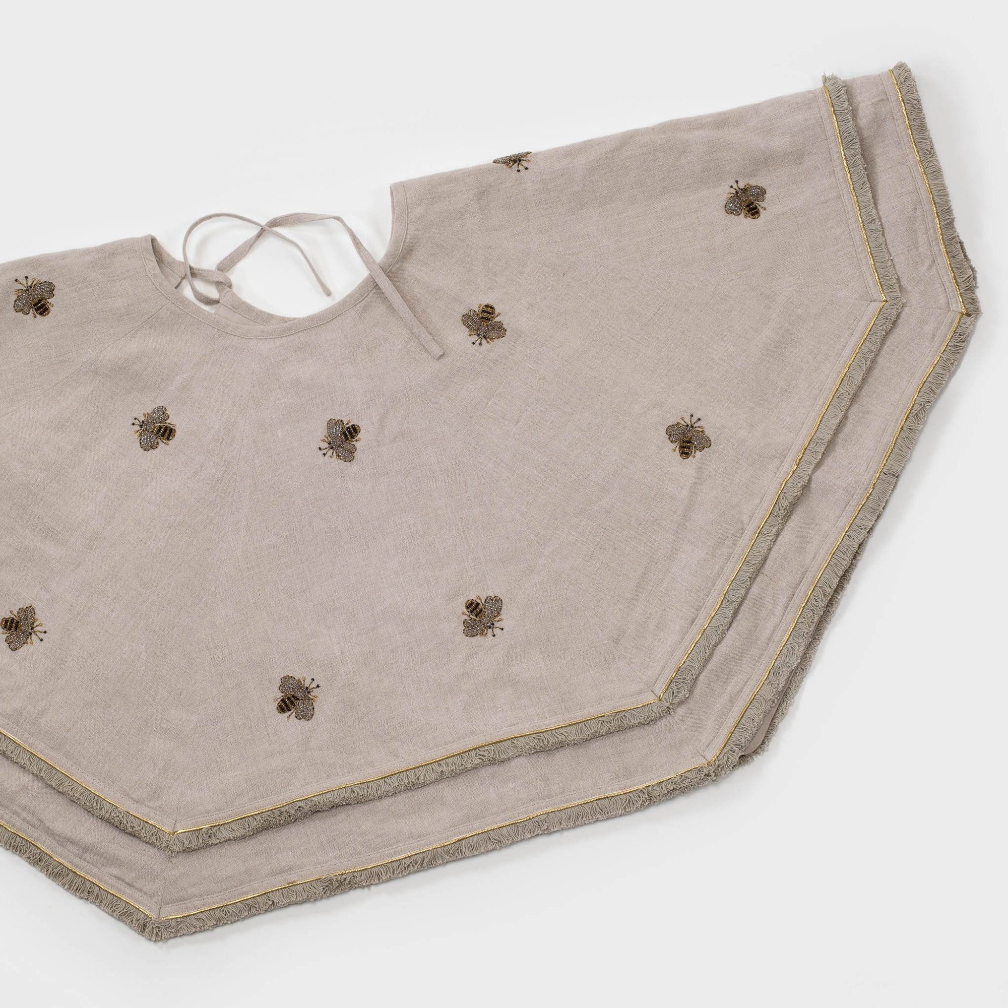 Stripey bee tree skirt