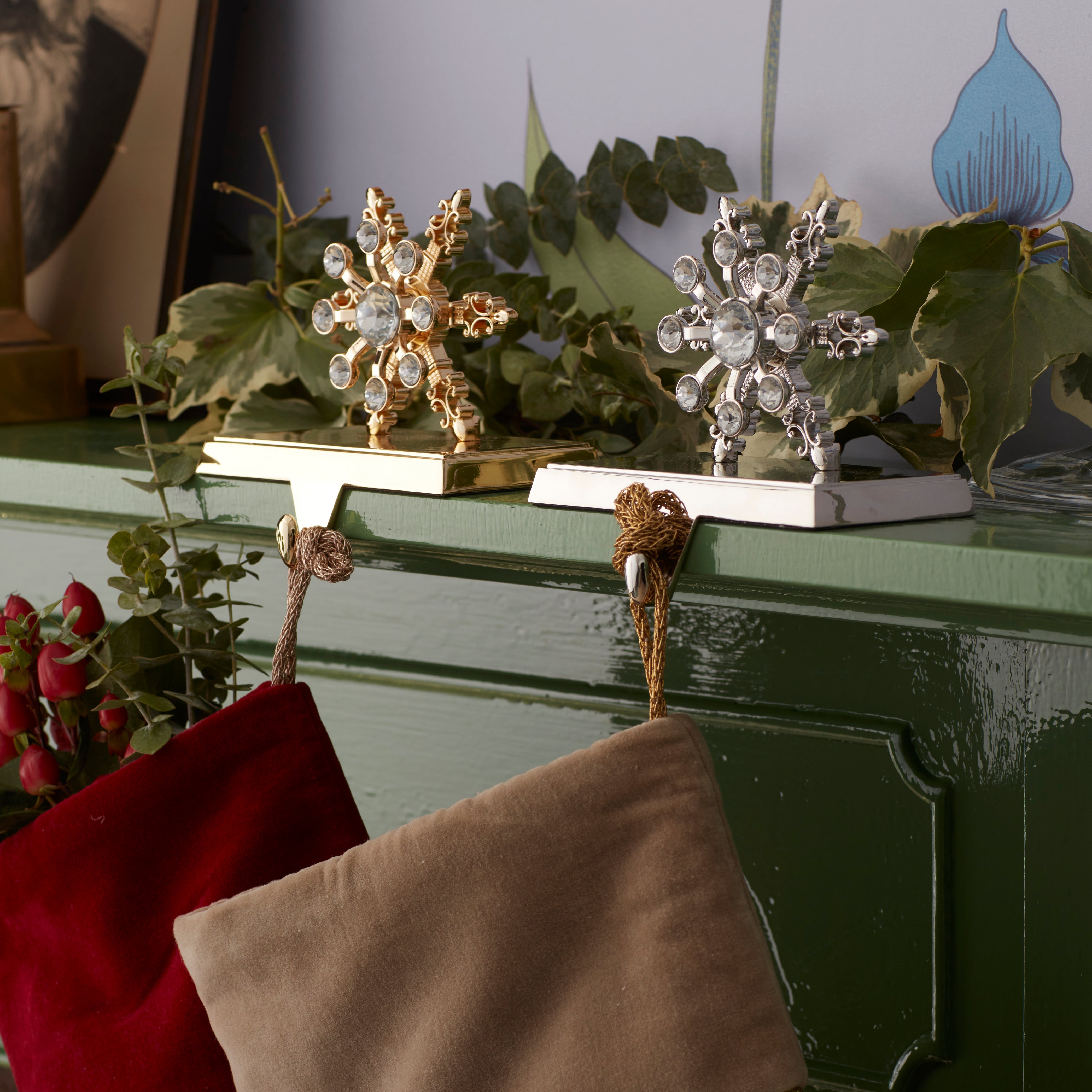 Snowflake stocking hanger, silver