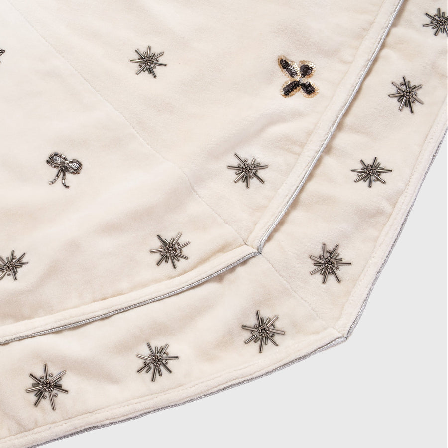 Bow tree skirt, cream