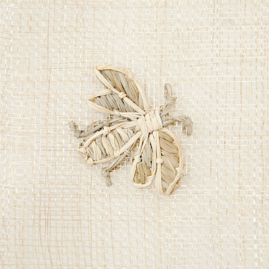 Straw bee table runner