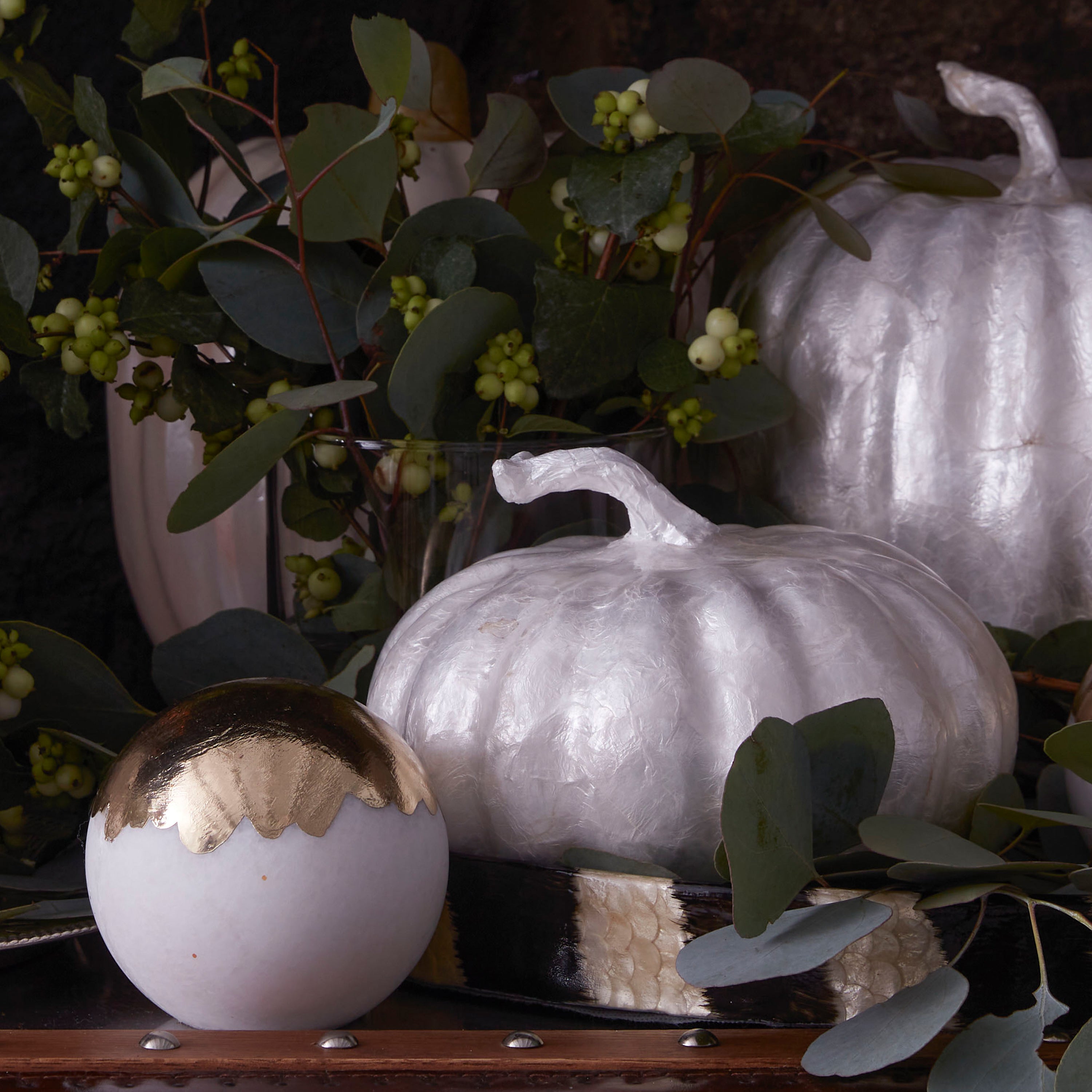 Small capiz pumpkin, pearl