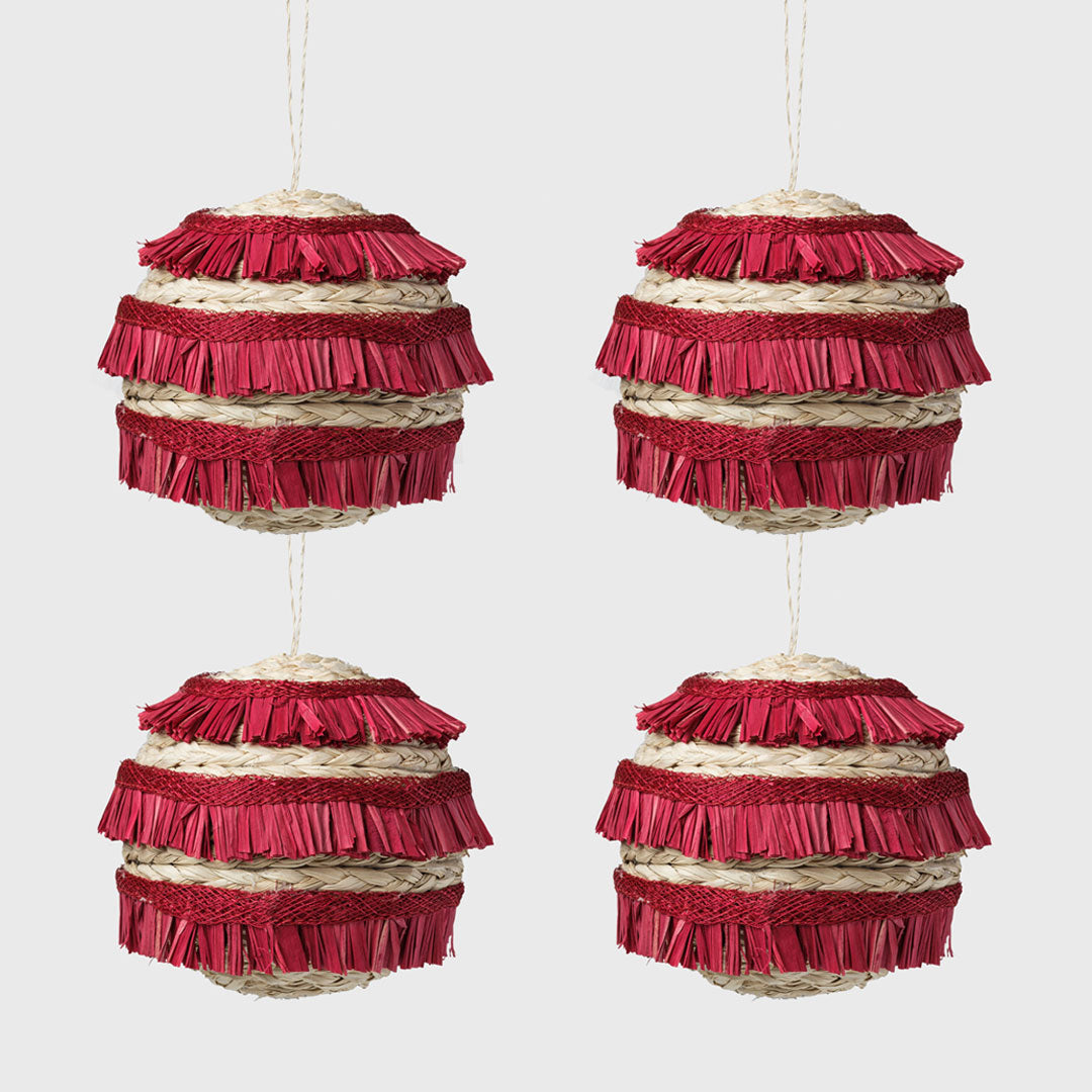Ruffle straw balls, set of four, red