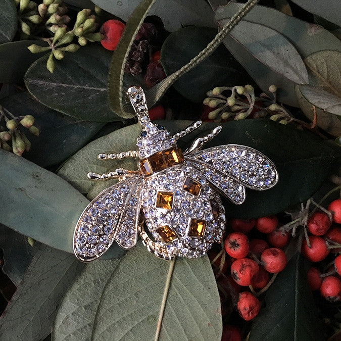 Classic bee hanging ornament, amber